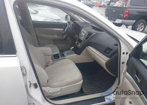 2011 Subaru Outback 3.6R z USA, uszkodzony, nr VIN 4S4BREAC0B2317252